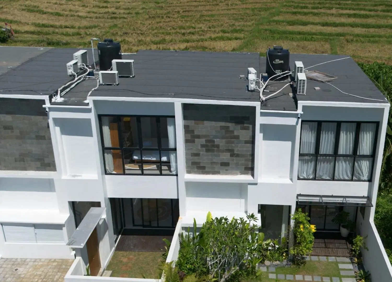 Sunrise Oasis - 2BR Villa in Kerobokan